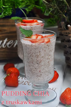 Pudding chia z truskawkami