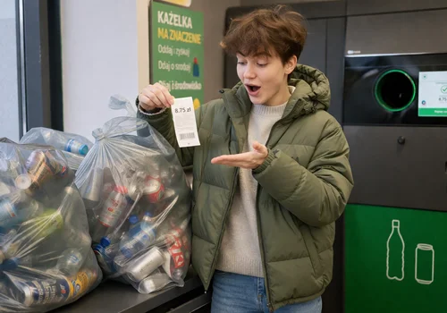 Zarobił ponad 1700 zł na butelkach. System kaucyjny zaskakuje Polaków