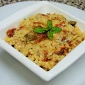 Pasta z kaszy jaglanej z suszonymi pomidorami i kaparami