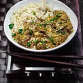 Kantońskie stir fry z łaty wołowej – z aksamitnym sosem i jajkiem