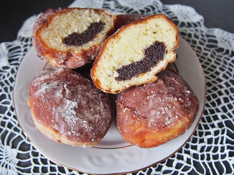 Cynamonowe szczescie: Pączki z makiem