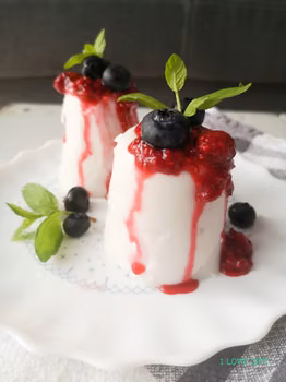 Panna cotta na mleku kokosowym