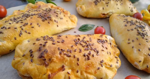 Calzone z mięsem i kurkami