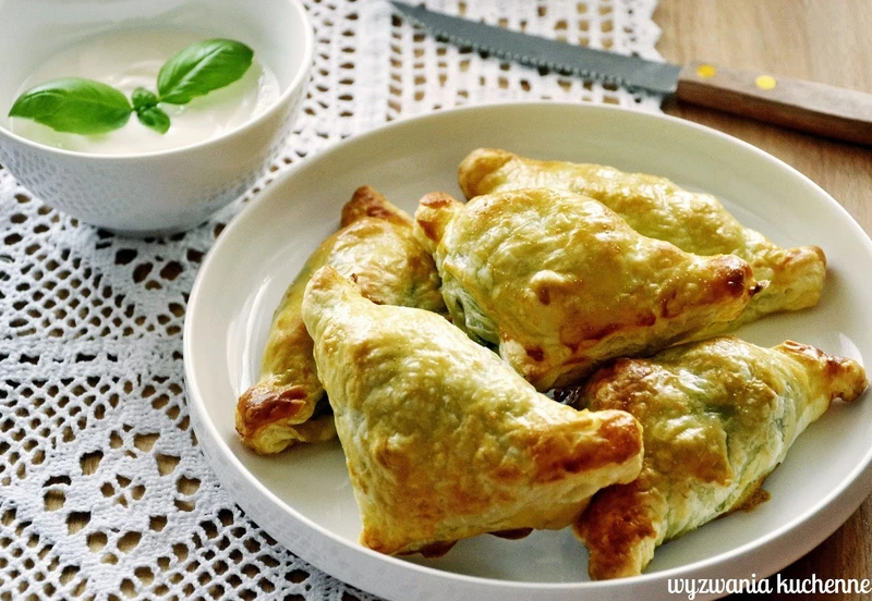 Rożki ze szpinakiem i serem feta
