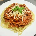 POMYSŁ NA SZYBKIE DANIE - SPAGETTI BOLOGNESE W WERSJI MINIMALISTYCZNEJ