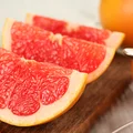 Co powinieneś wiedzieć o GREJPFRUTACH?