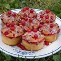Jogurtowe muffinki z czerwoną porzeczką