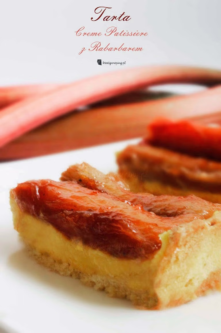 Tarta z rabarbarem