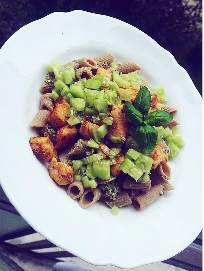 penne z pesto i kurczakiem