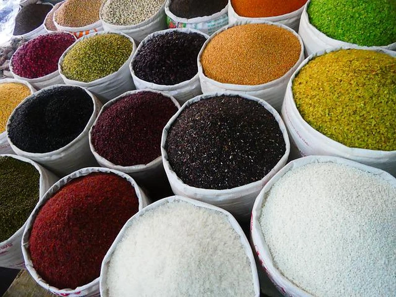 Farbowanie ubrań naturalnymi barwnikami