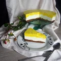 Sernik bez pieczenia z mango