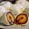 Knedle z śliwką doprawione wanilią i cynamonem