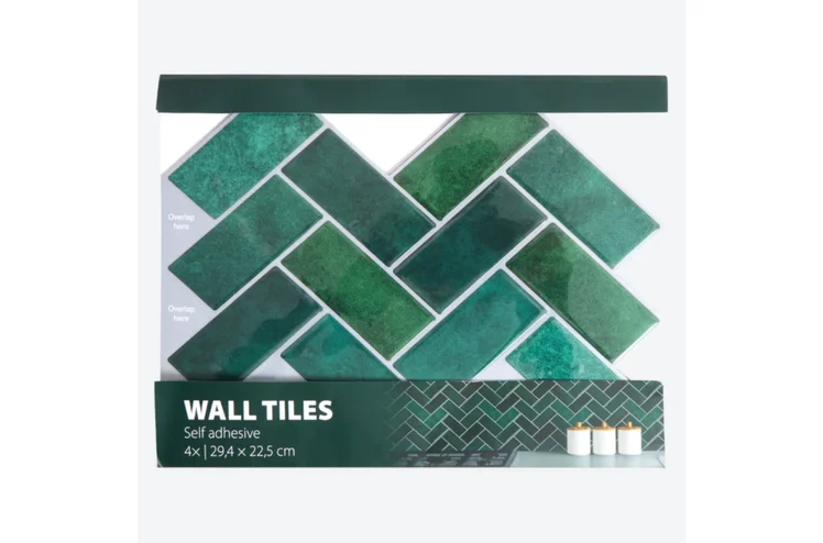 Zdjęcie Te nowe płytki z Action za 18 zł robią furorę! Tylko 15 minut, bez fachowców i brudu, a kuchnia jak nowa #3