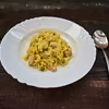 Risotto z szynką, groszkiem w kremowym sosie z serka i parmezanu