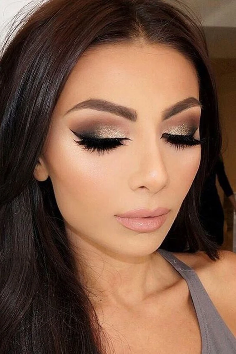 Połyskujący make up