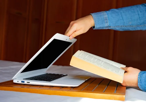 Dzień bez Komputera: Jak spędzić czas offline i dlaczego warto?