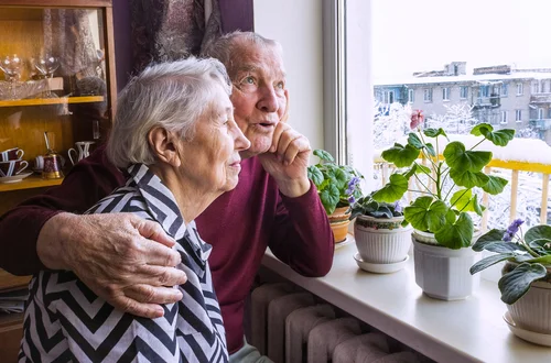 Prawie 7 tys. zł miesięcznie dla seniorów z tych roczników! Od marca 2026 świadczenie z rekordową kwotą