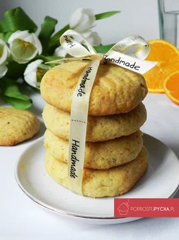 Ciasteczka z pomarańczą i białą czekoladą