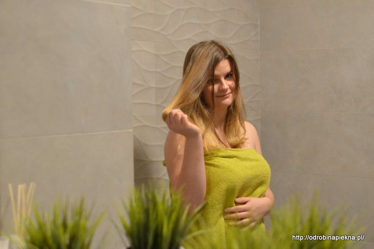 Mycie włosów metodą OMO