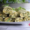 ŚNIADANIOWE WRAPY Z PASTĄ JAJECZNĄ I RUKOLĄ