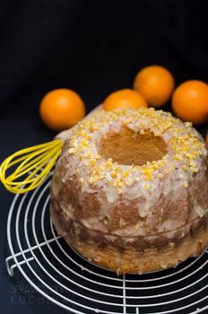 Babka piaskowa pomarańczowa.