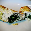 Roladka z piersi kurczaka faszerowana szpinakiem