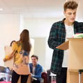 Student wynajmuje mieszkanie: Casting na lokatora, kosmiczne ceny i mikro metraż!