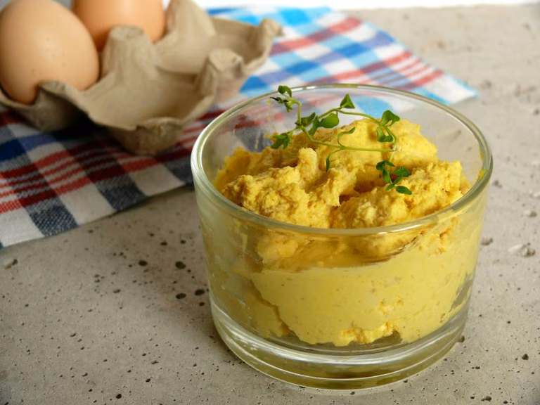 Prosta pasta jajeczna