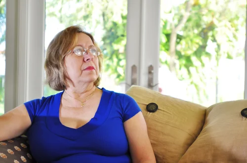 „Dom po dziadkach od lat niszczeje, bo nikt nie wie, kto jest właścicielem.” - pisze Marta [LIST]