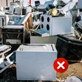 Co zrobić ze starym sprzętem elektronicznym? Za wyrzucenie do złego miejsca grozi kara 5 tys. zł.!