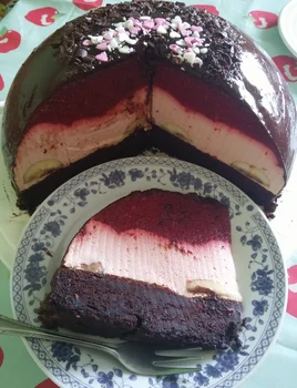 Truskawkowa BOMBA w lustrzanej glazurze
