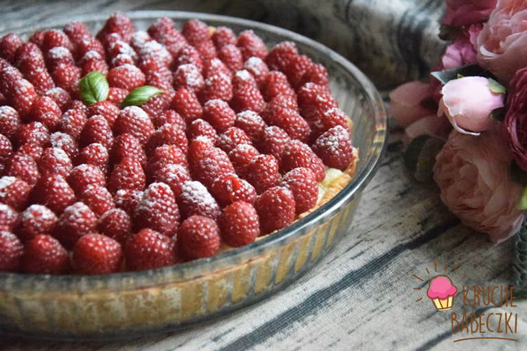 TARTA Z MALINAMI I BUDYNIEM