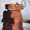 Brownie ze śliwkami