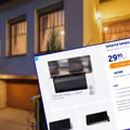 Ta nowa lampa solarna z Action za 29,95 zł pięknie oświetli elewacje domu lub balkon! Zero kabli, wbudowany czujnik, a efekt zachwyca