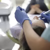 NFZ zapłaci za usługi dentystyczne! Jakie zabiegi będą za darmo?