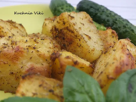 Aromatyczne pieczone ziemniaki