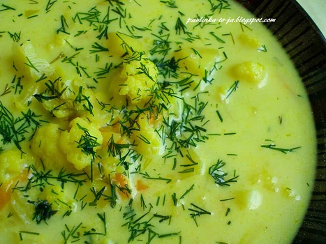 Aromatyczna zupa kalafiorowa