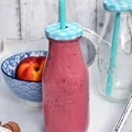 Koktajl bananowy ze śliwką i nektarynką