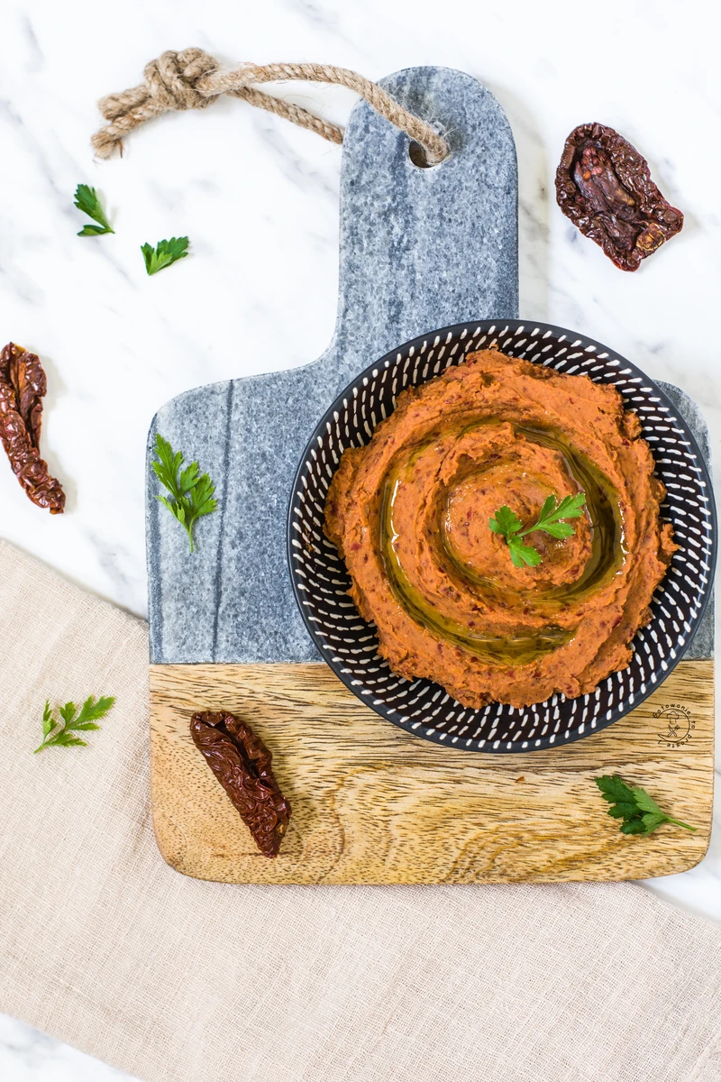 Pasta Z Fasoli Z Suszonymi Pomidorami I Olejem Konopnym