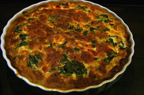 Quiche ze szpinakiem i serem mozzarella
