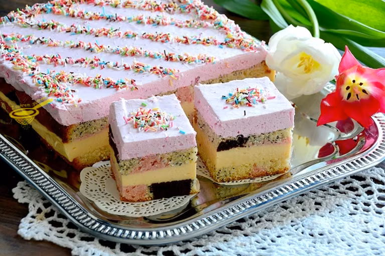 sernik "Kwitnący tulipan" z ptasim mleczkiem