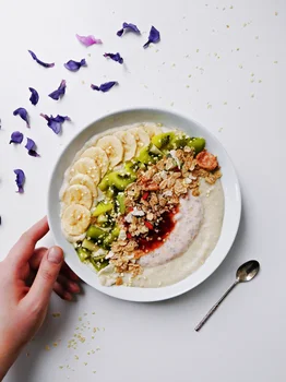 BREAKFAST BOWL PO MOJEMU