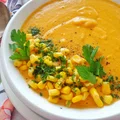 Kremowa zupa z dyni, kukurydzy i czerwonej soczewicy