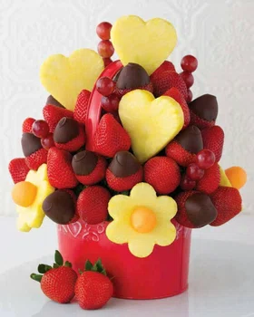 Śliczny bukiecik owocowy