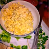 Pasta jajeczna z serem, prażoną cebulką i przyprawami