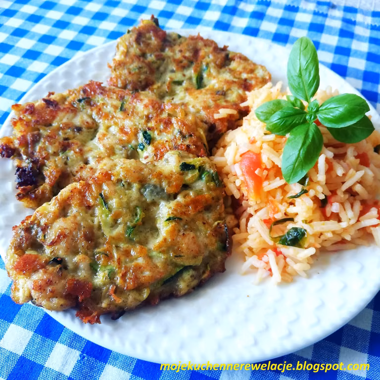FIT Kotleciki siekane z indyka z cukinią i pieczarkami