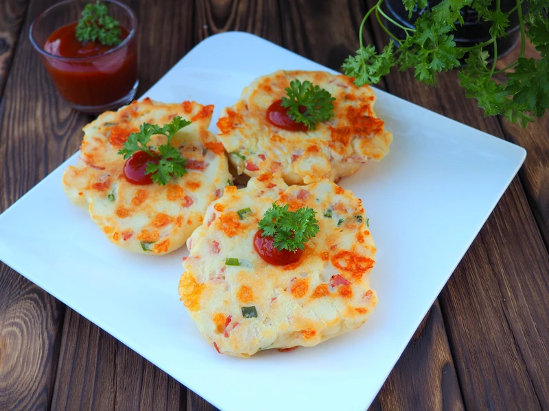 PLACUSZKI DROŻDŻOWE A'LA PIZZA