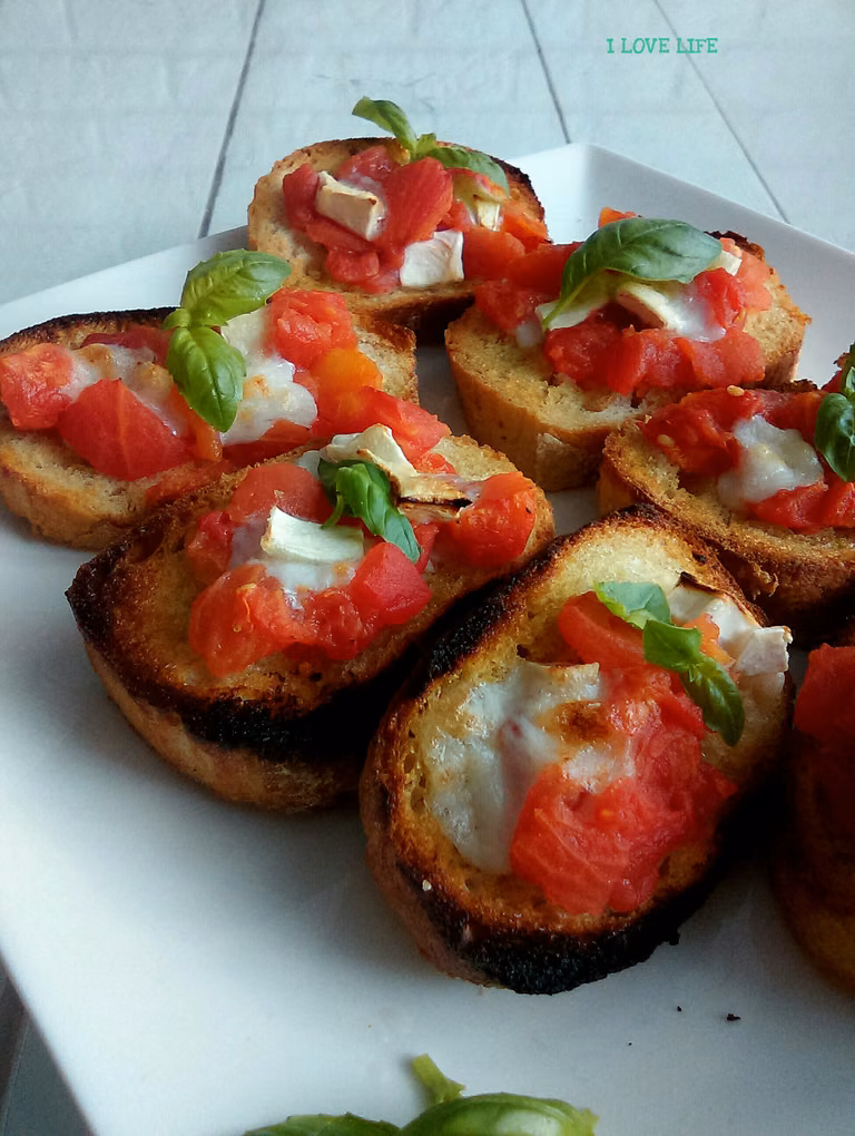 Bruschetta z kozim serem