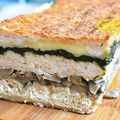 warstwowa pieczeń drobiowa (pieczarki, ser, szpinak)