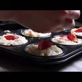 FIT serniczki na czekoladowym spodzie
